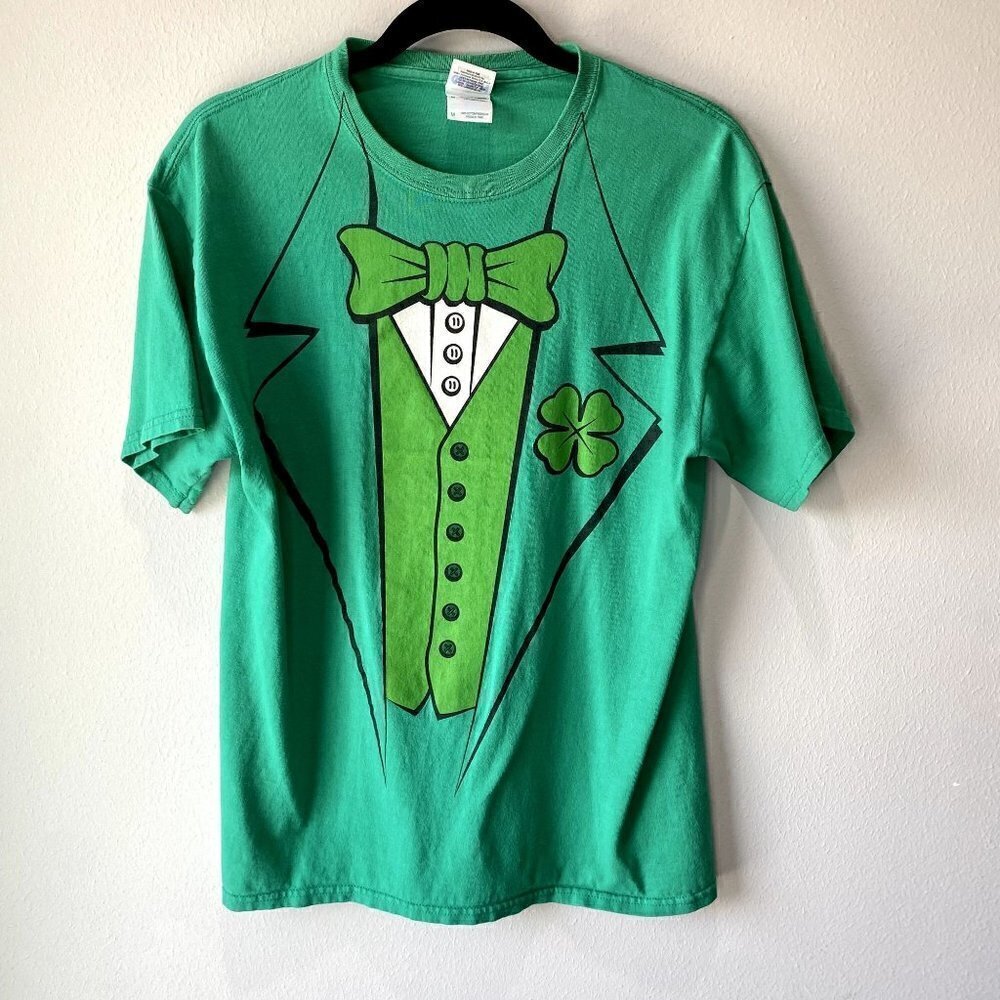 St. Patrick's Day Irish Suit Tee M